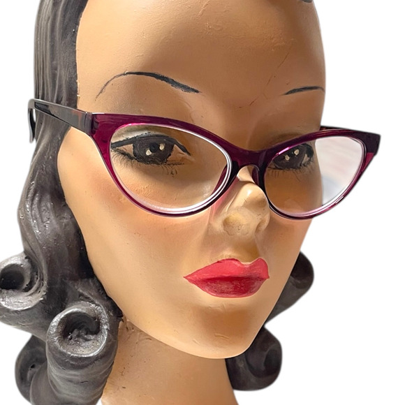 Betsey Johnson +1.50 Reading Glasses Readers Cat Eye Maroon Tortoiseshell - Picture 1 of 3